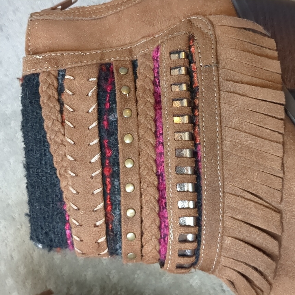 Mudd Booties - Picture 3 of 9